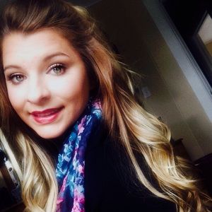 Meet your Posher, Allison